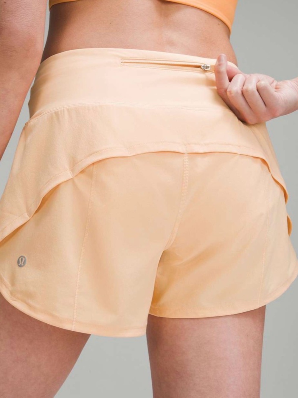 Lululemon sz 6 Speed Up Mid-Rise Lined Short 4" Summer Glow